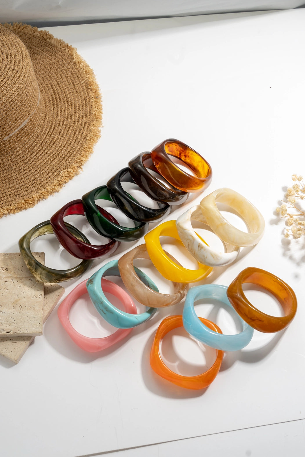 Armreif Harz mit Marmoroptik - Armreif farbig – Minimalistischer Harzschmuck