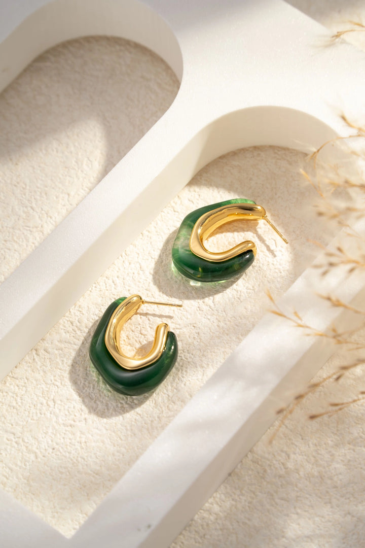1 Paar Ohrringe Creolen aus farbigem Harz und Edelstahl, modern - Minimalistischer Harzschmuck